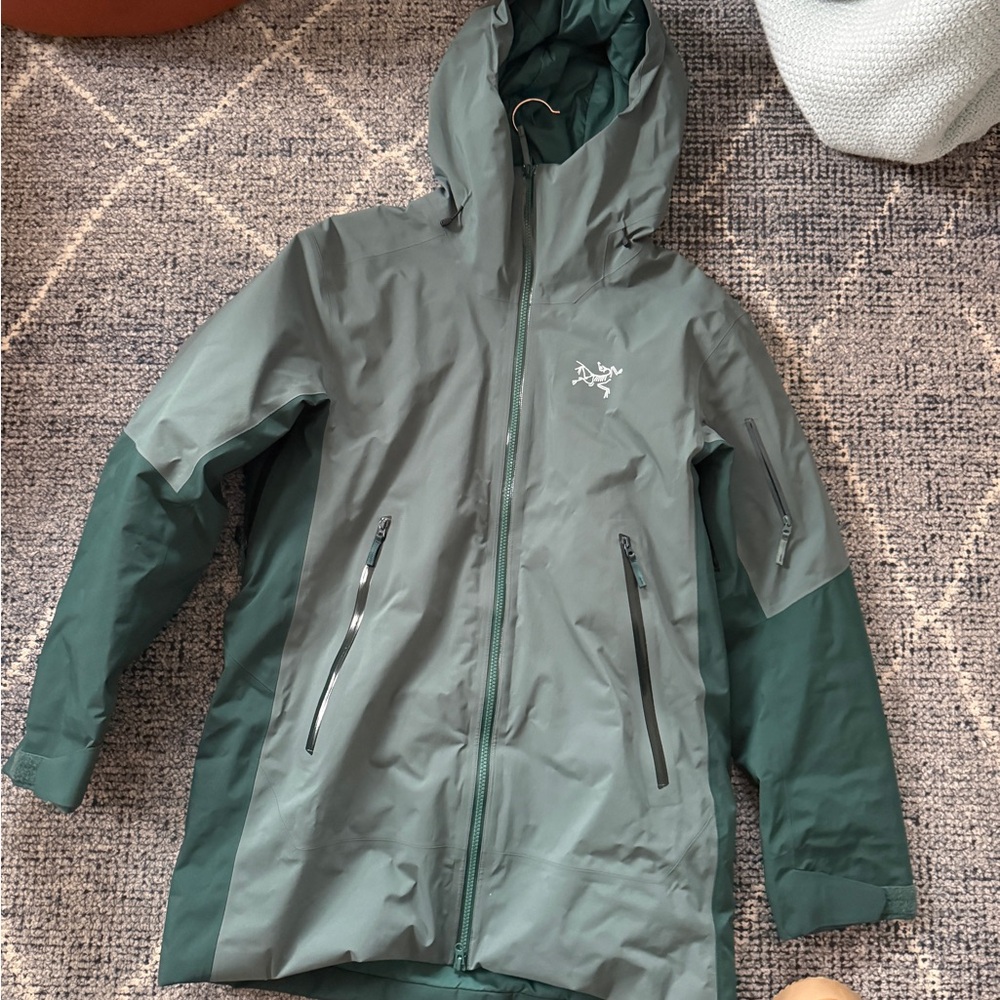 Arc'teryx insulated sentinel jacket only!